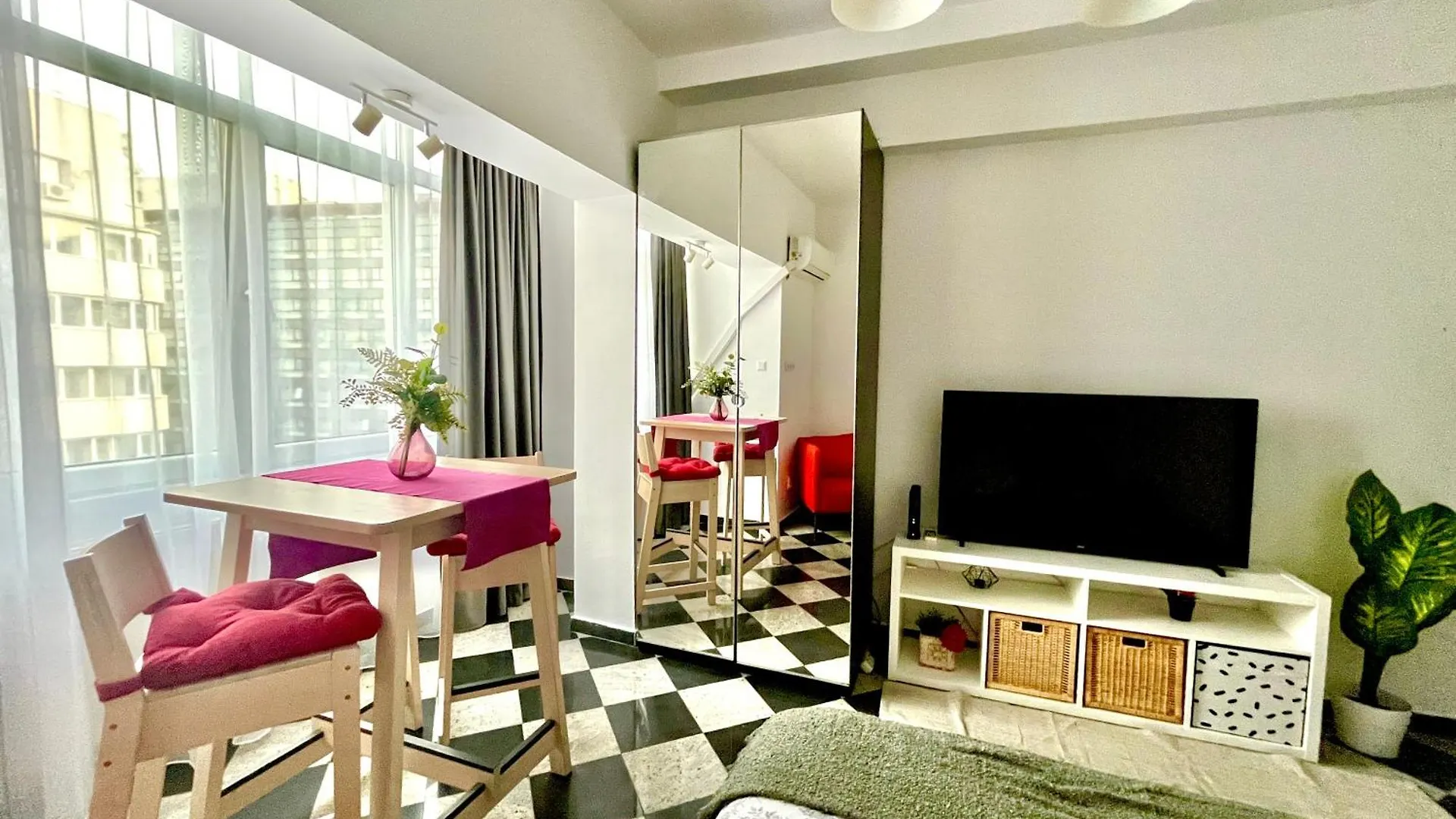 Apartment Victoriei Spacious Studio Bucharest